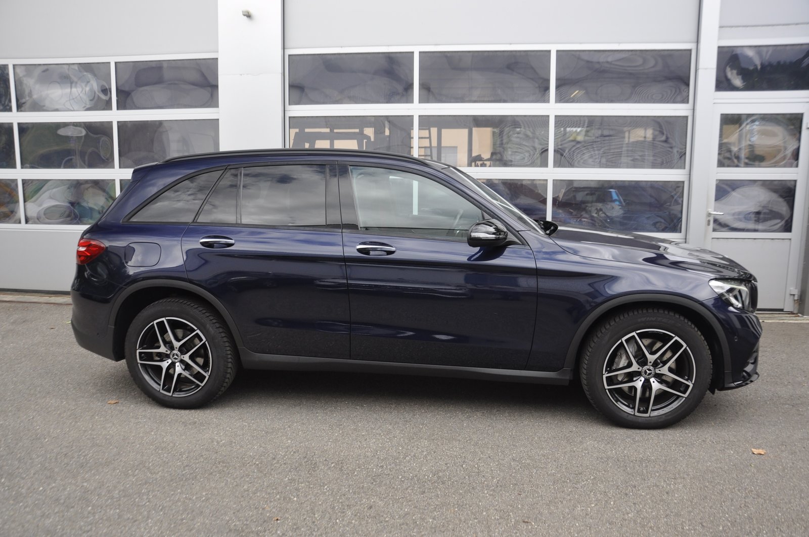 MERCEDES-BENZ GLC 250 Runout Edition 4Matic 9G-Tronic, Benzin, Occasion / Gebraucht, Automatik - 2