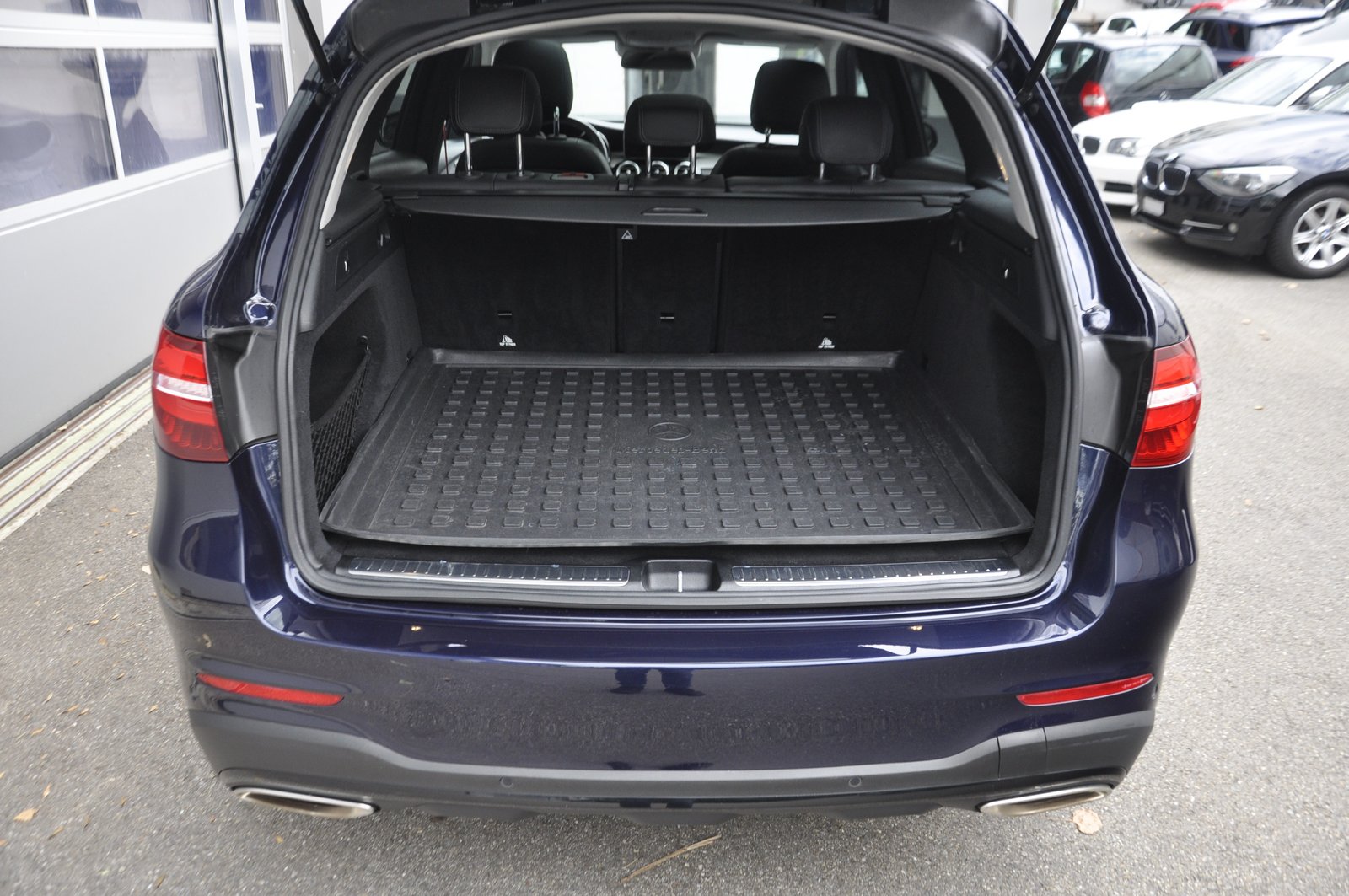MERCEDES-BENZ GLC 250 Runout Edition 4Matic 9G-Tronic, Benzin, Occasion / Gebraucht, Automatik - 5