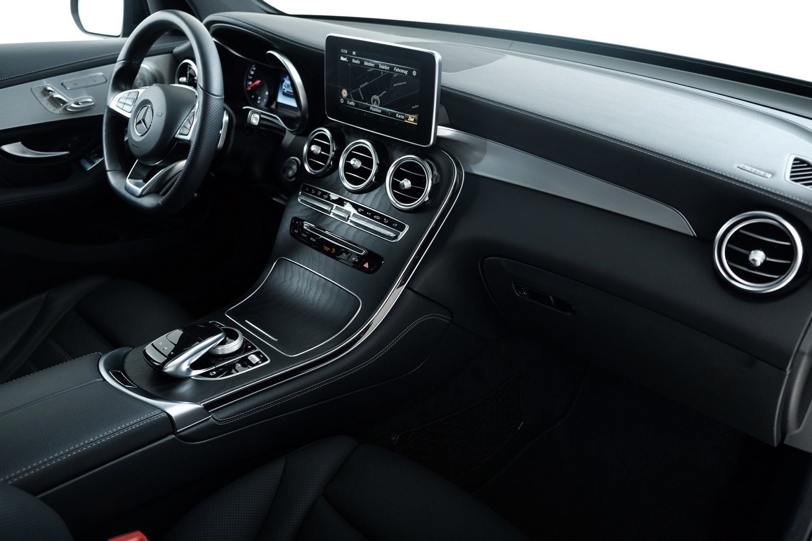 MERCEDES-BENZ GLC-Klasse X253 GLC 250 AMG Li, Essence, Occasion / Utilisé, Automatique - 6