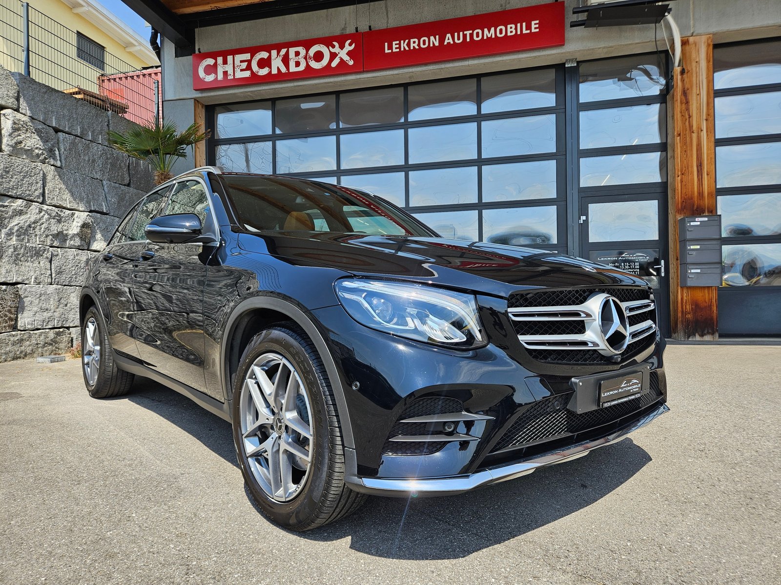 MERCEDES-BENZ GLC 250 AMG Line 4Matic 9G-Tronic