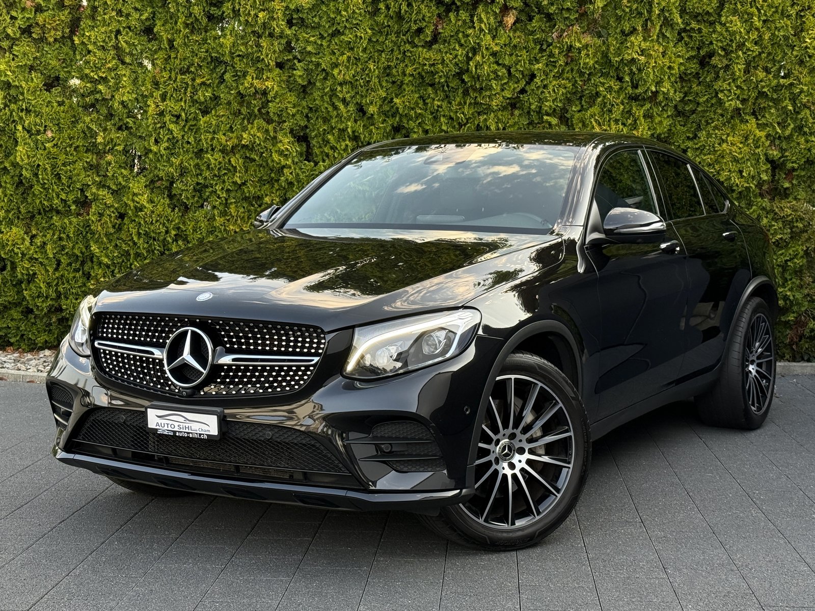 MERCEDES-BENZ Coupé 250 AMG Line 4Matic 9G-Tronic, Benzin, Occasion / Gebraucht, Automatik - 2