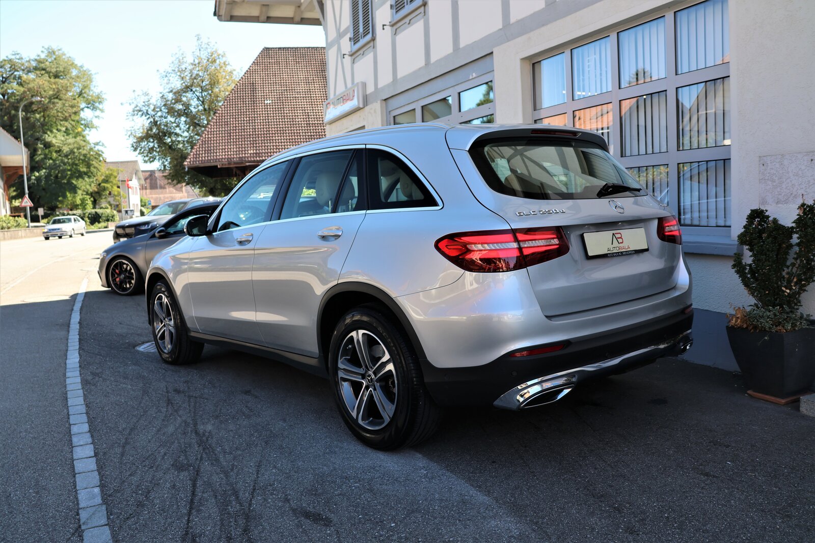 MERCEDES-BENZ GLC 250 d Exclusive 4Matic 9G-Tronic, Diesel, Second hand / Used, Automatic - 5
