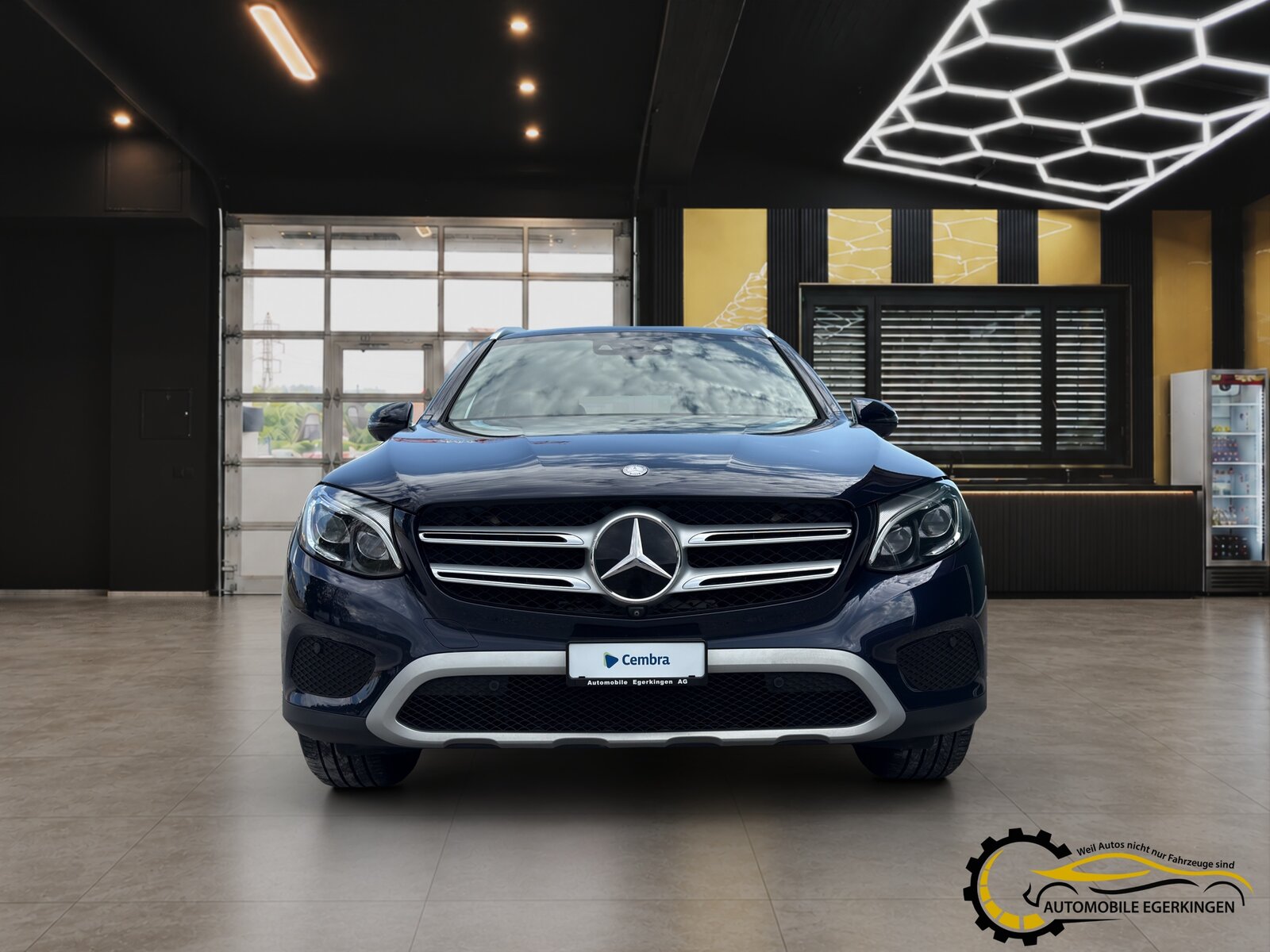 MERCEDES-BENZ GLC 250 4Matic 9G-Tronic, Petrol, Second hand / Used, Automatic - 3