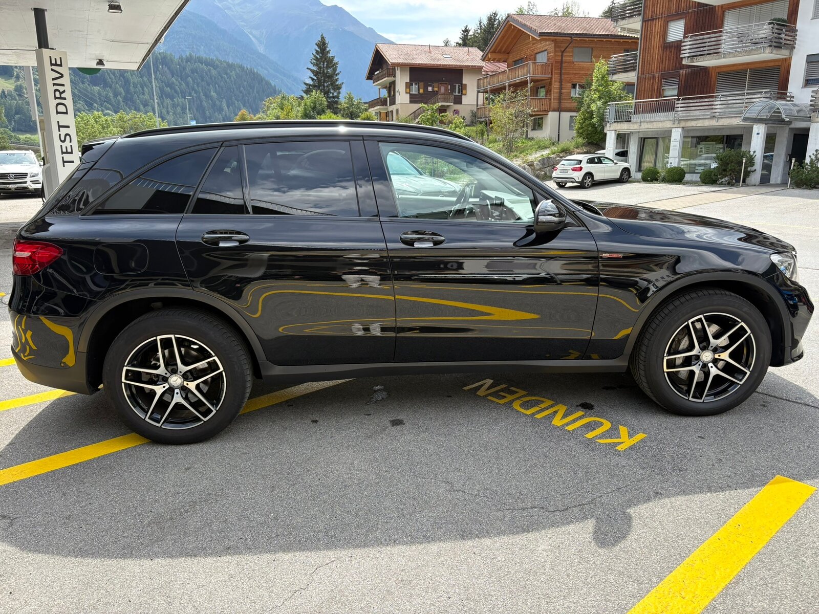 MERCEDES-BENZ GLC 250 d AMG Line 4Matic, Diesel, Occasion / Gebraucht, Automatik - 4