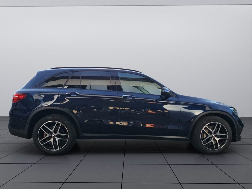 MERCEDES-BENZ GLC 250 Runout Edition AMG, Petrol, Second hand / Used, Automatic - 5