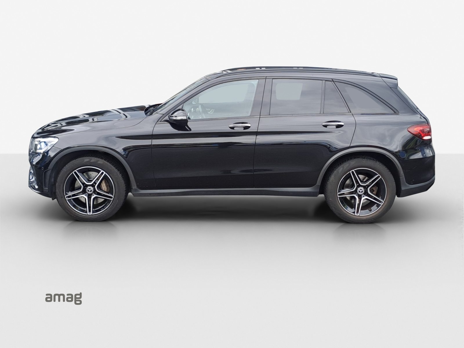 MERCEDES-BENZ GLC 300 AMG Line 4Matic, Petrol, Second hand / Used, Automatic - 2