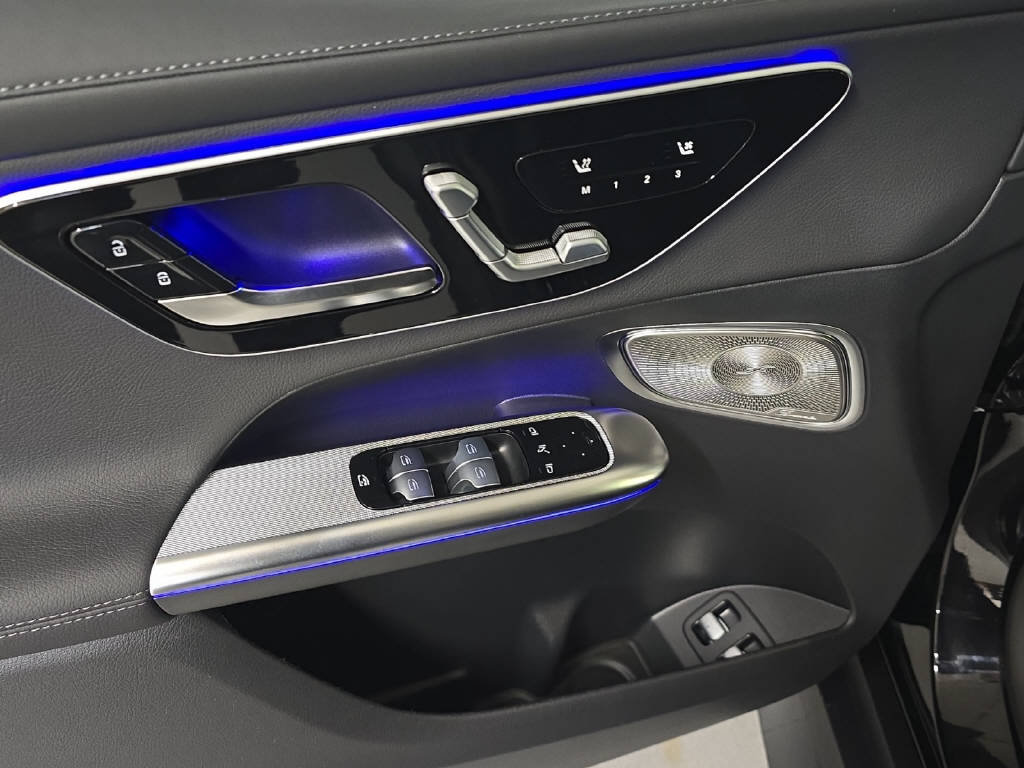 MERCEDES-BENZ GLC 300 e AMG Line 4Matic Coupé EQ Star, Hybride Rechargeable Essence/Électricité, Voiture nouvelle, Automatique - 6
