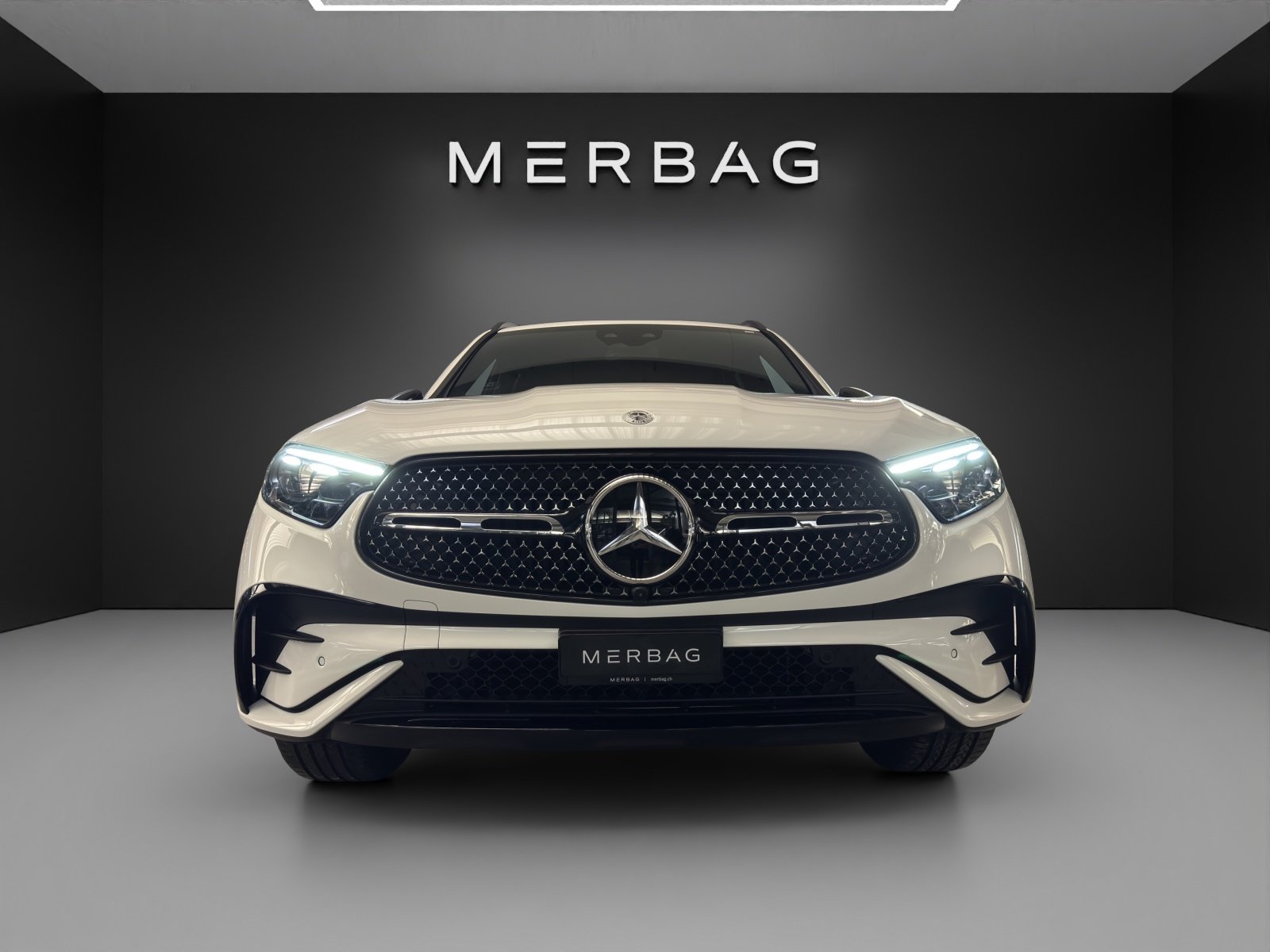 MERCEDES-BENZ GLC 300 e 4M EQ Star, Plug-in-Hybrid Benzina/Elettrica, Auto nuove, Automatico - 3
