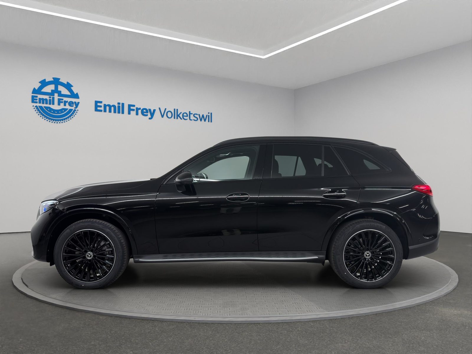 MERCEDES-BENZ GLC 300 d AMG Line 4matic, Mild-Hybrid Diesel/Electric, New car, Automatic - 2