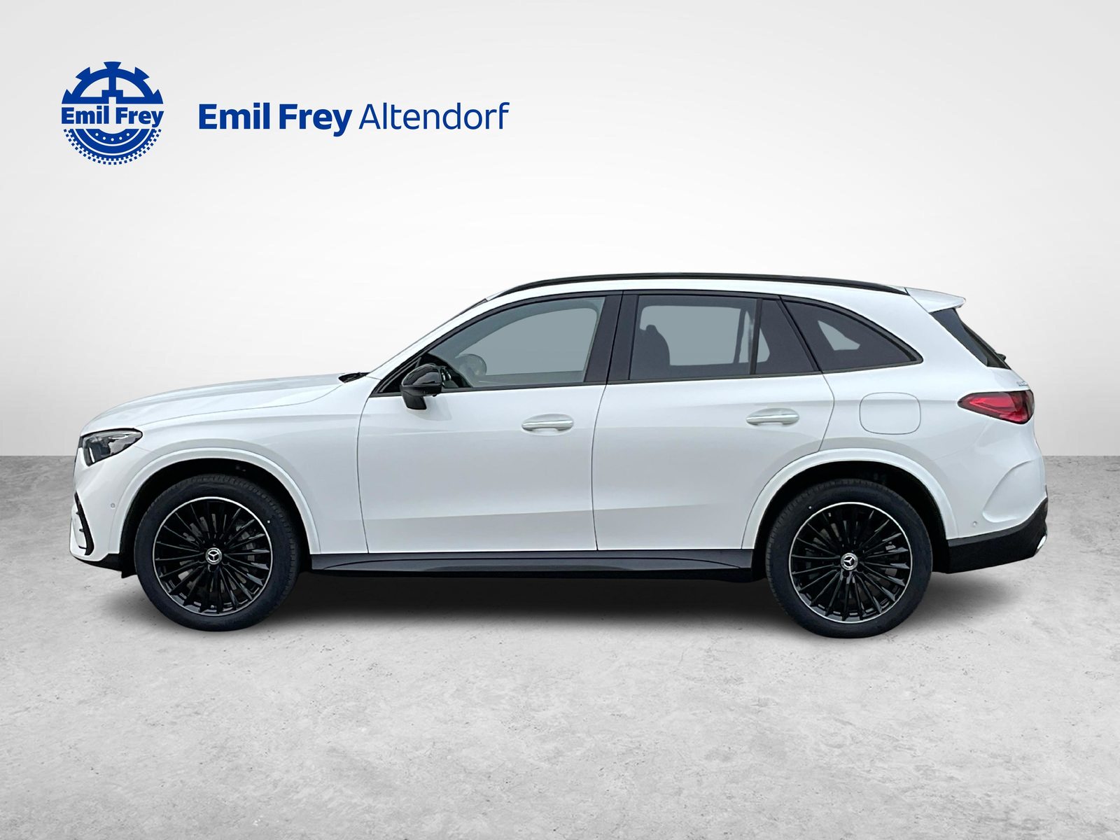 MERCEDES-BENZ GLC 300 e 4MATIC EQ Star AMG Line, Plug-in-Hybrid Benzina/Elettrica, Auto nuove, Automatico - 3
