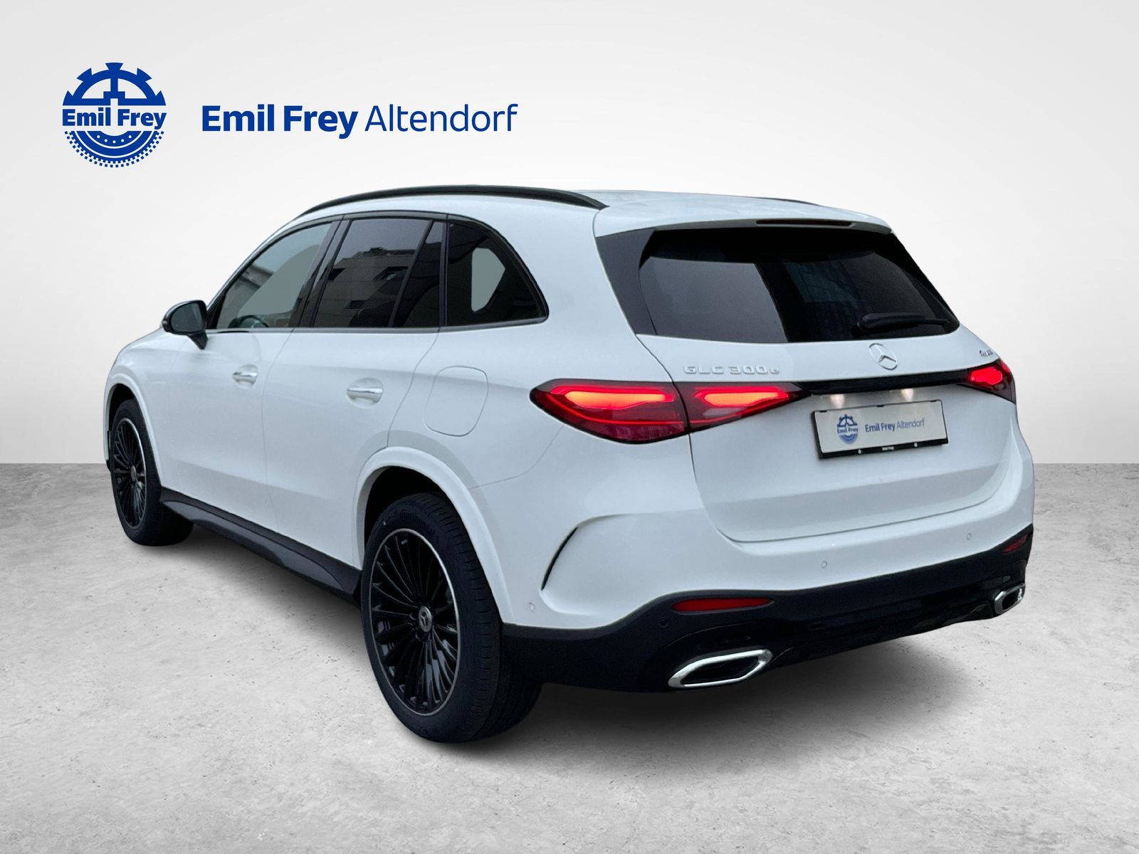 MERCEDES-BENZ GLC 300 e 4MATIC EQ Star AMG Line, Plug-in-Hybrid Benzina/Elettrica, Auto nuove, Automatico - 4