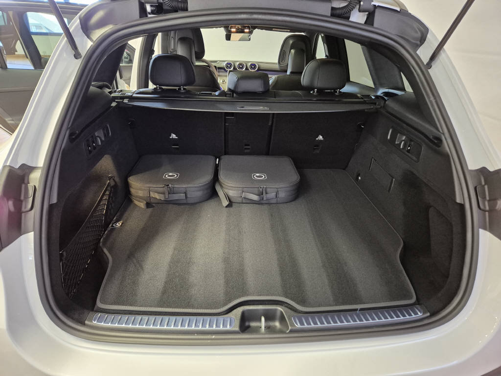 MERCEDES-BENZ GLC 300 de 4Matic AMG Line EQ Star, Plug-in-Hybrid Diesel/Elettrica, Auto nuove, Automatico - 4