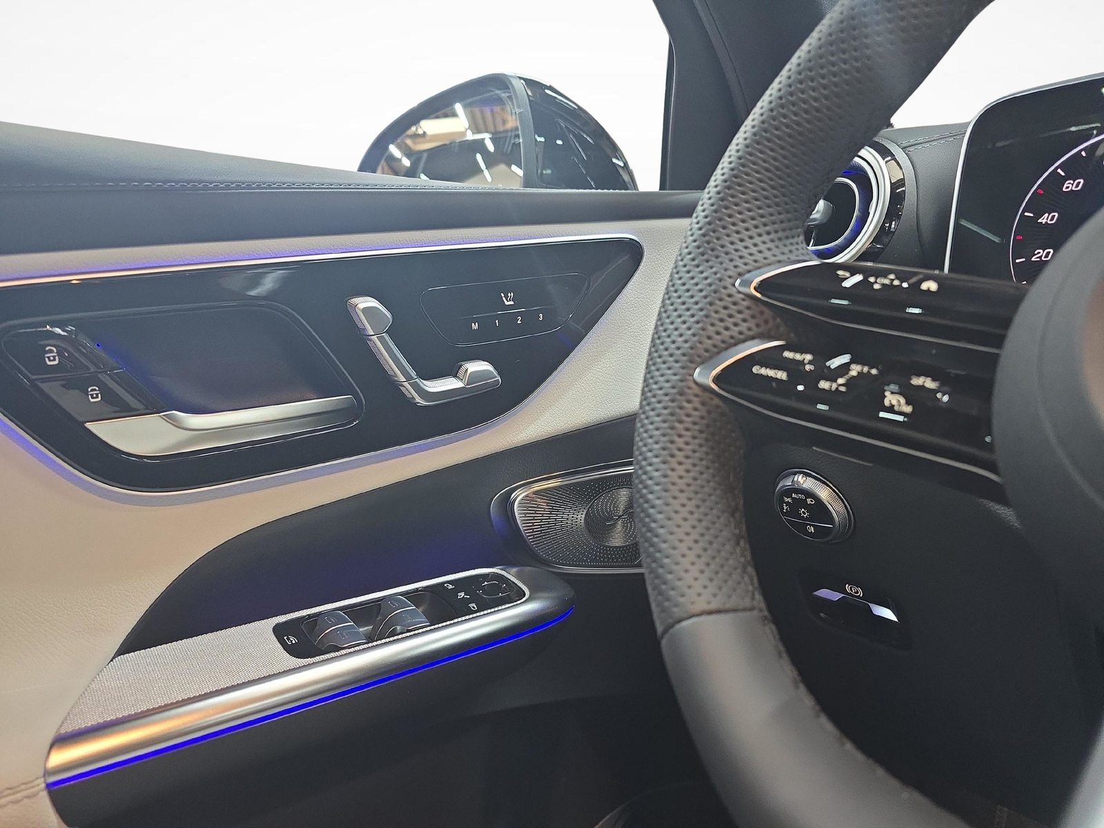 MERCEDES-BENZ GLC 300 4MATIC AMG Line, Hybride Léger Essence/Électricité, Voiture nouvelle, Automatique - 5