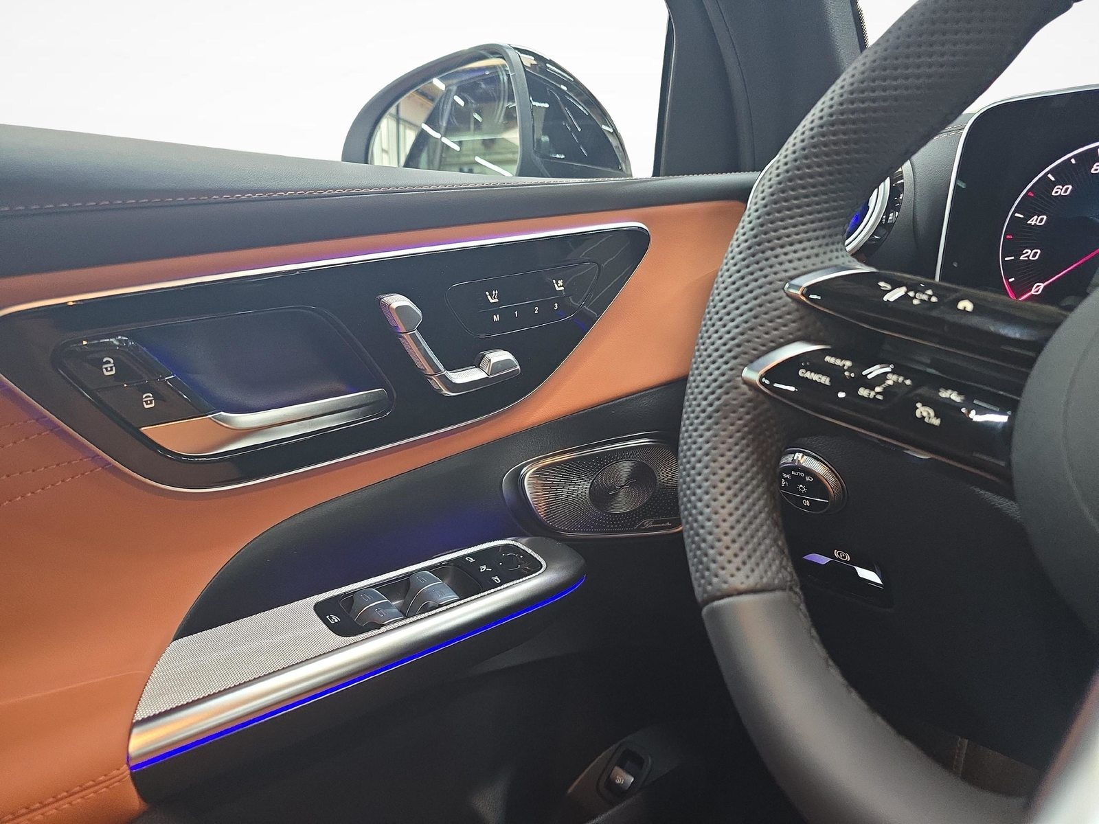 MERCEDES-BENZ GLC 300 4MATIC AMG Line, Mild-Hybrid Benzin/Elektro, Neuwagen, Automatik - 5