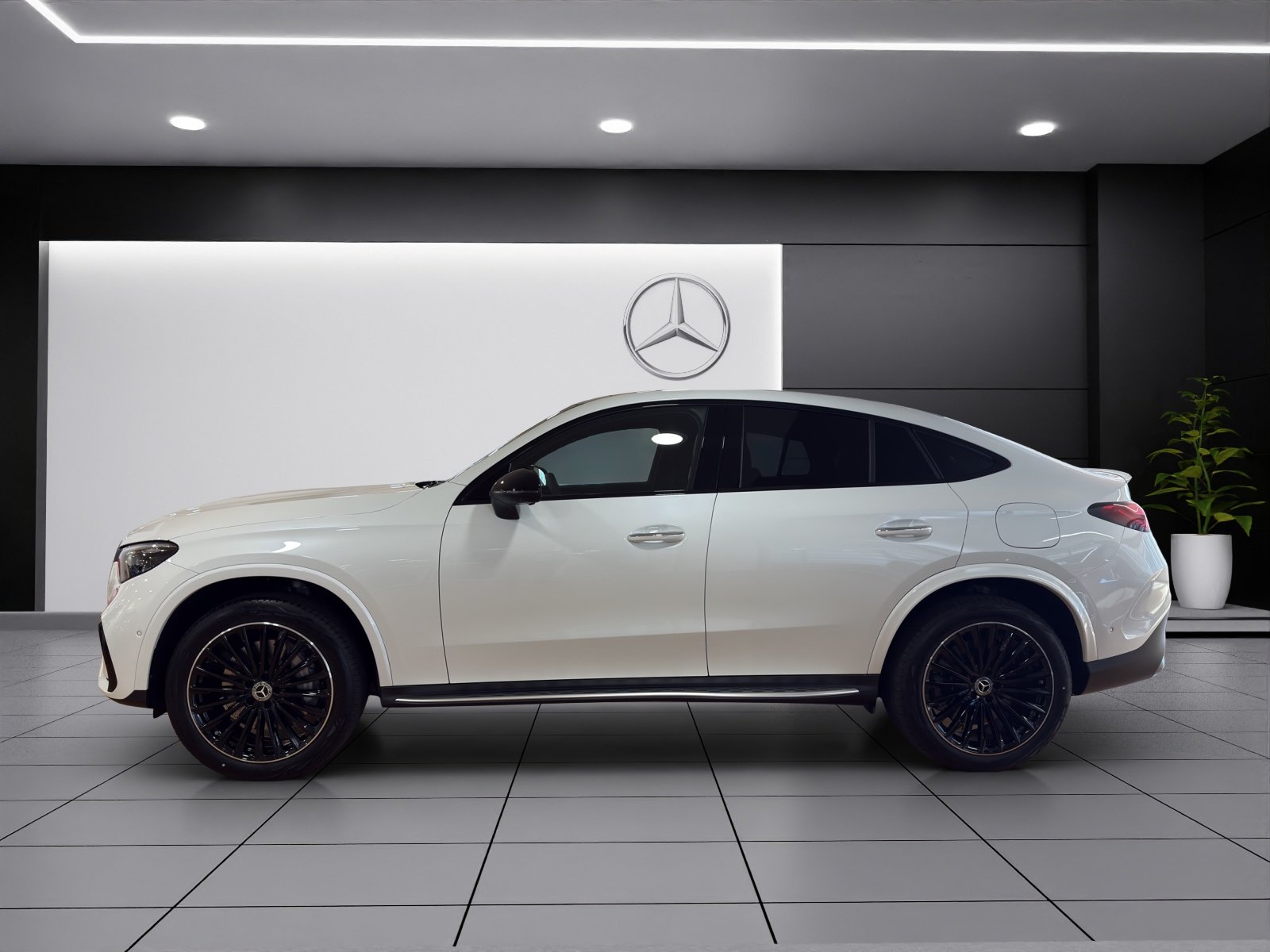 MERCEDES-BENZ GLC Coupé 300 e 4Matic 9G-Tronic, Plug-in-Hybrid Benzina/Elettrica, Auto nuove, Automatico - 3