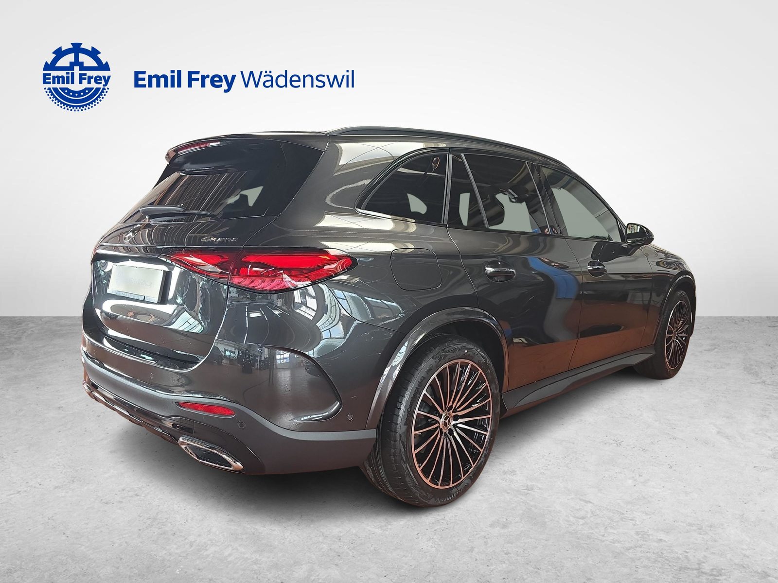 MERCEDES-BENZ GLC 300 4MATIC AMG Line, Mild-Hybrid Benzin/Elektro, Neuwagen, Automatik - 4