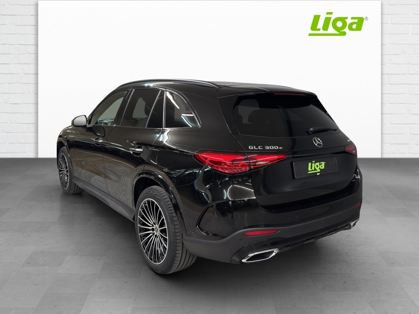 MERCEDES-BENZ GLC 300 e AMG Line 4Matic EQ Star, Plug-in-Hybrid Benzin/Elektro, Neuwagen, Automatik - 4