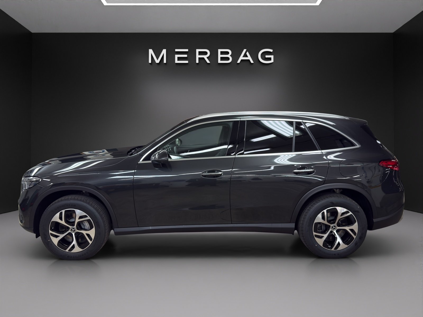 MERCEDES-BENZ GLC 300 e 4MATIC with EQ Hybrid Technology EQ, Plug-in-Hybrid Petrol/Electric, New car, Automatic - 2