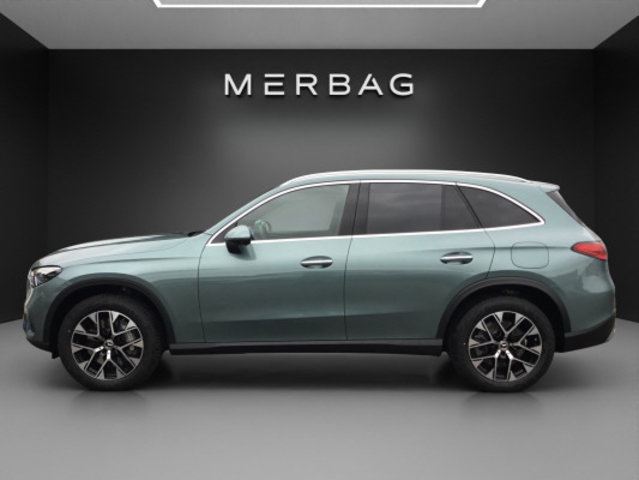 MERCEDES-BENZ GLC 300 e 4M EQ Star, Plug-in-Hybrid Benzina/Elettrica, Auto nuove, Automatico - 3