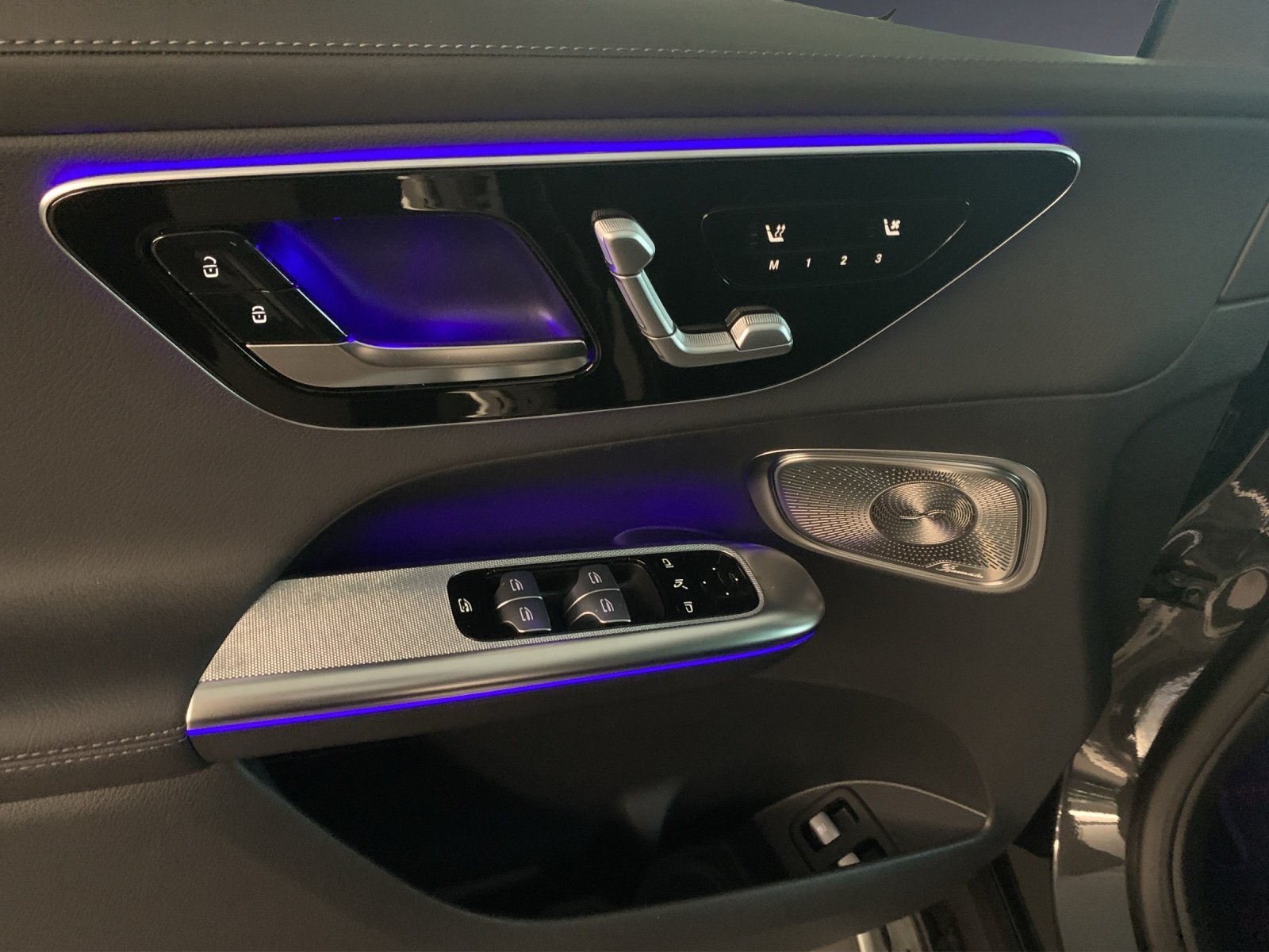 MERCEDES-BENZ GLC 300e 4MATIC EQ Star, Plug-in-Hybrid Benzin/Elektro, Neuwagen, Automatik - 6