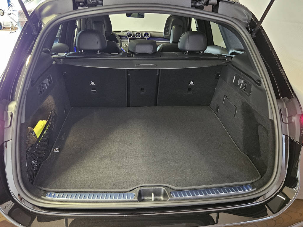 MERCEDES-BENZ GLC 300 4Matic AMG Line, Hybride Léger Essence/Électricité, Voiture nouvelle, Automatique - 4