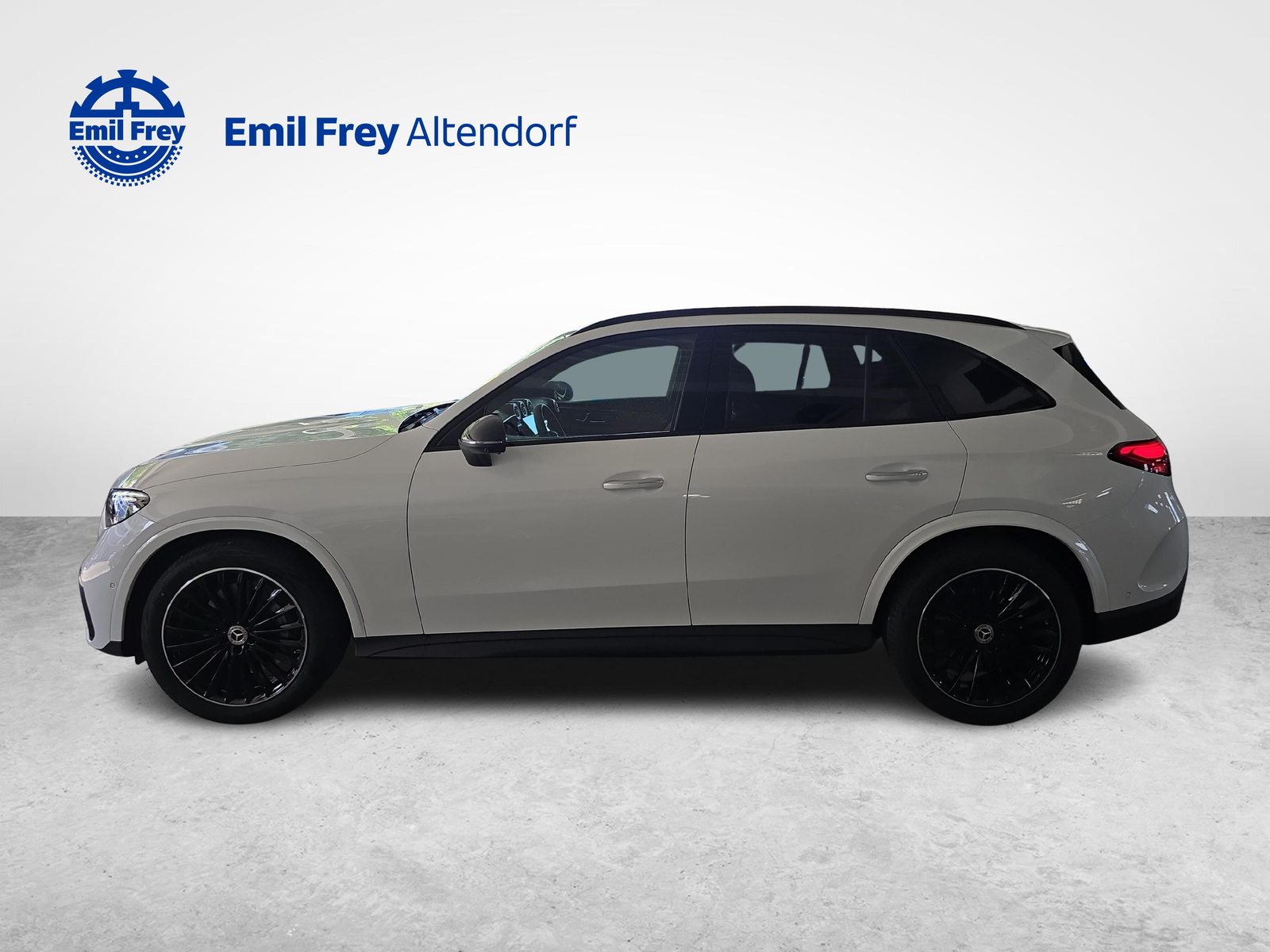 MERCEDES-BENZ GLC 300 d 4MATIC AMG Line, Mild-Hybrid Diesel/Electric, New car, Automatic - 2
