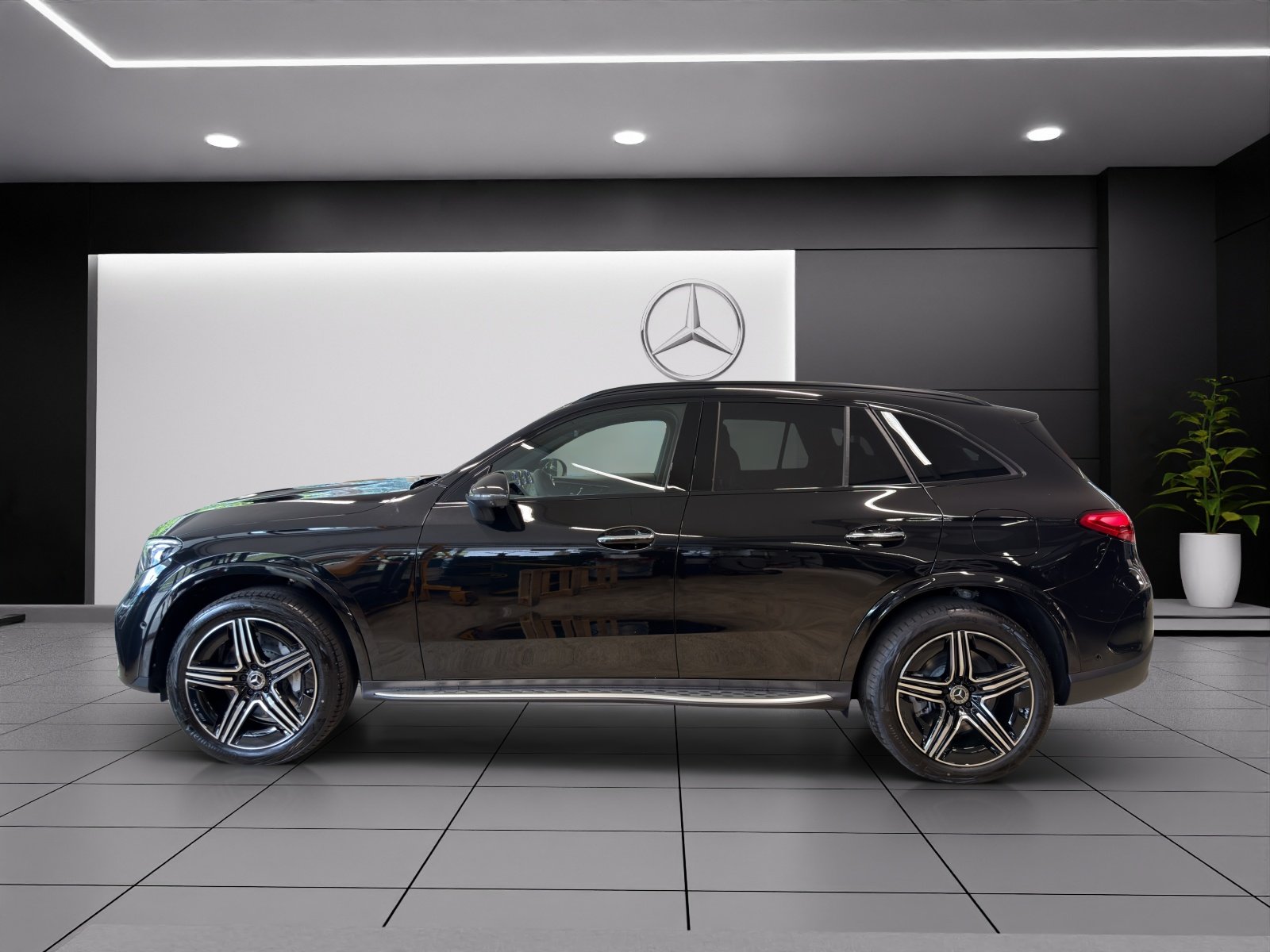 MERCEDES-BENZ GLC 300 de 4Matic EQ Star 9G-Tronic, Plug-in-Hybrid Diesel/Electric, New car, Automatic - 3