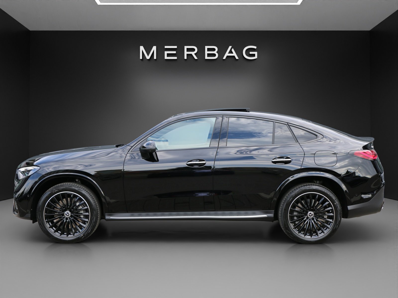 MERCEDES-BENZ GLC 300 de 4MATIC Coupé with EQ-Star Hybrid, Plug-in-Hybrid Diesel/Electric, New car, Automatic - 2