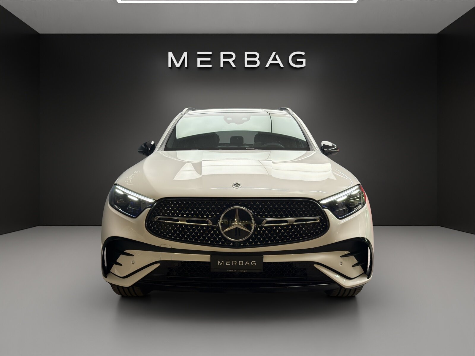MERCEDES-BENZ GLC 300 e 4MATIC with EQ-Star Hybrid, Plug-in-Hybrid Benzina/Elettrica, Auto nuove, Automatico - 2