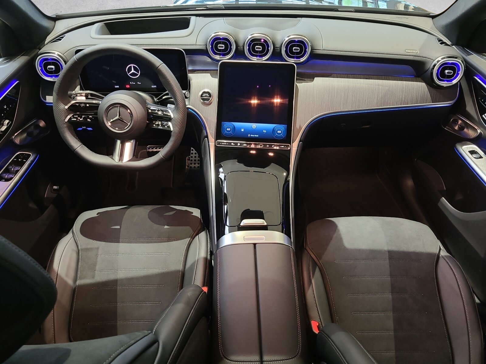 MERCEDES-BENZ GLC 300e 4M EQ  X254, Hybride Rechargeable Essence/Électricité, Voiture nouvelle, Automatique - 4