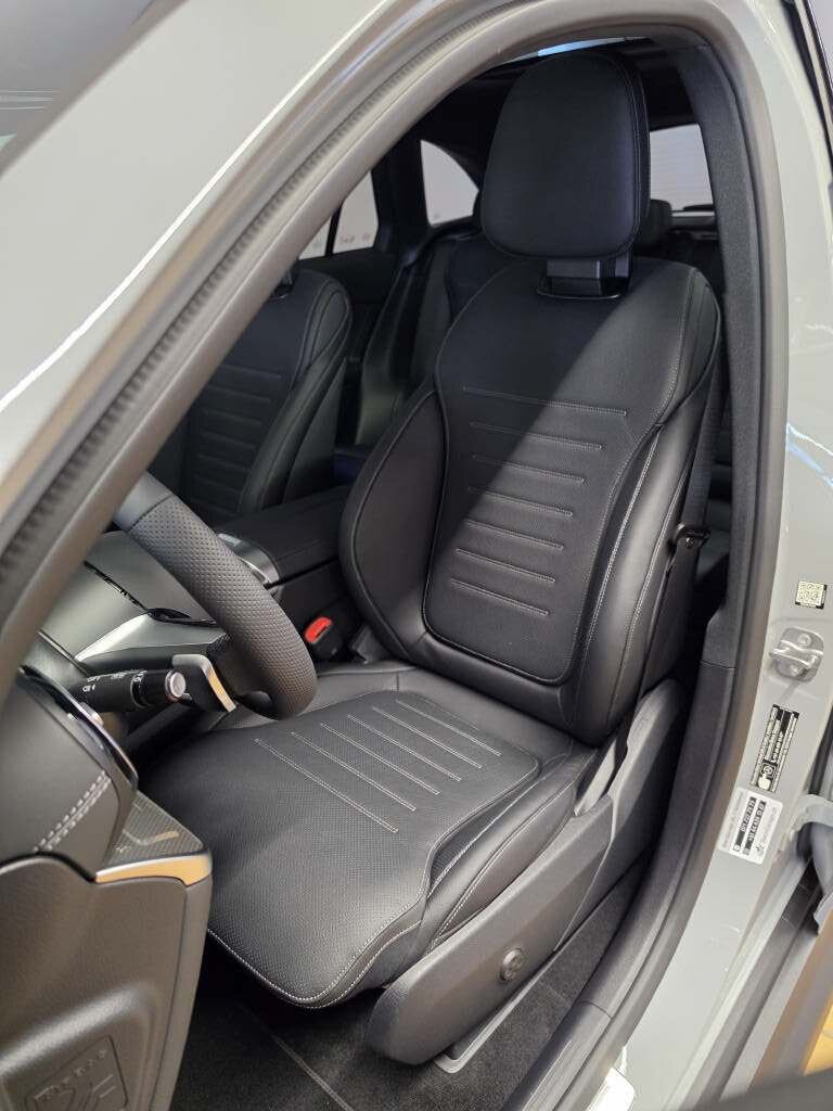MERCEDES-BENZ GLC 300 de 4Matic AMG Line EQ Star, Hybride Rechargeable Diesel/Électricité, Voiture nouvelle, Automatique - 6