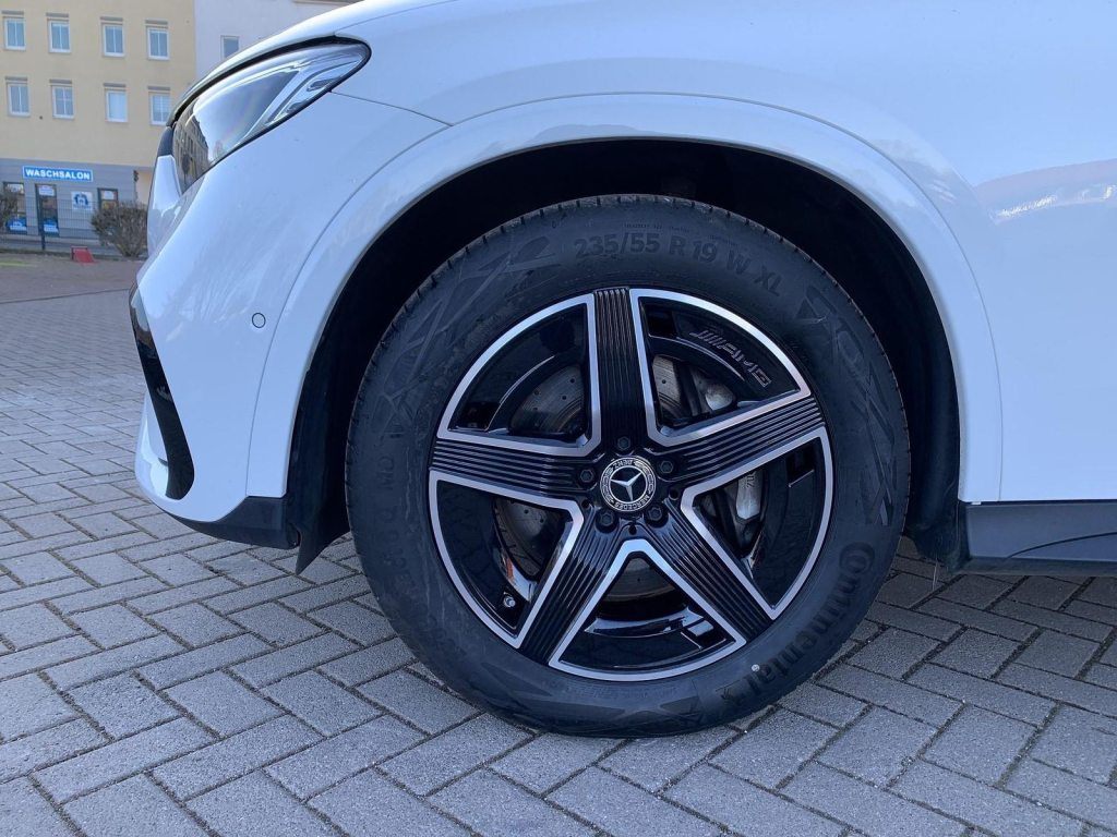 MERCEDES-BENZ GLC 300 d 4Matic AMG-Line, Diesel, Occasion / Gebraucht, Automatik - 5