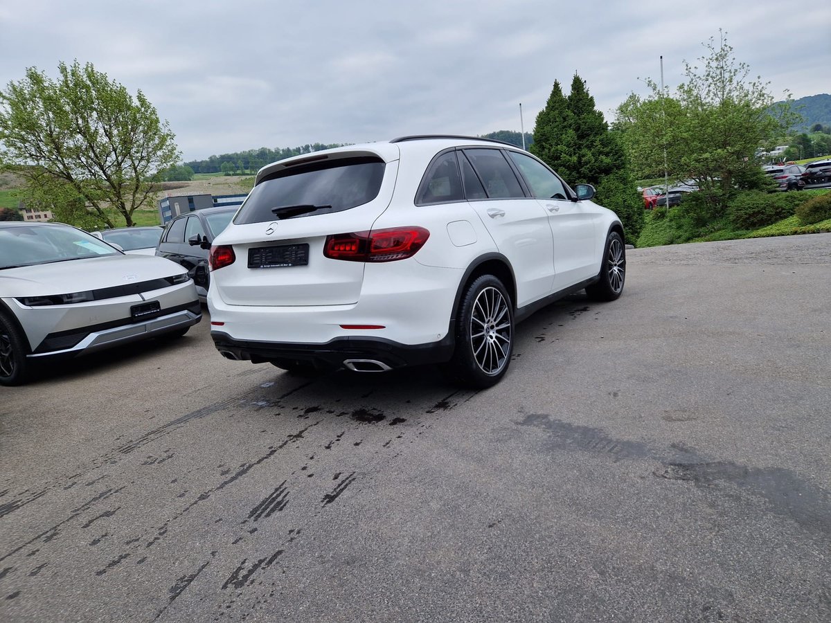 MERCEDES-BENZ GLC 300 Off-Road 4Matic 9G-Tronic, Mild-Hybrid Petrol/Electric, Second hand / Used, Automatic - 4