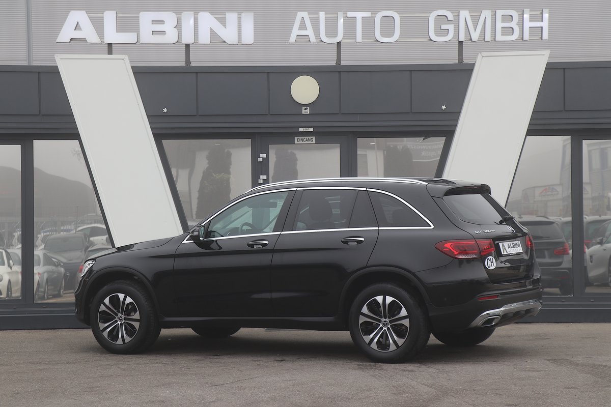MERCEDES-BENZ GLC 300 de 4Matic 9G-Tronic, Plug-in-Hybrid Diesel/Elektro, Occasion / Gebraucht, Automatik - 4