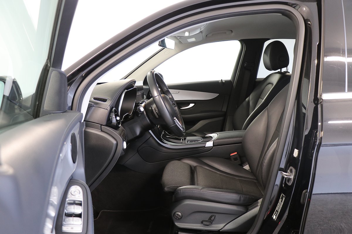 MERCEDES-BENZ GLC 300 de 4Matic 9G-Tronic, Plug-in-Hybrid Diesel/Elektro, Occasion / Gebraucht, Automatik - 6