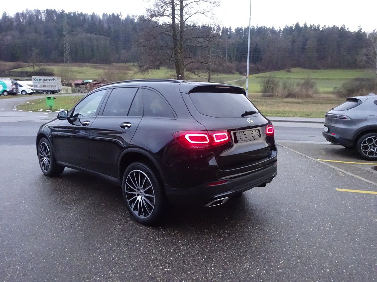 MERCEDES-BENZ GLC 300 de AMG Line 4Matic 9G-Tronic, Plug-in-Hybrid Diesel/Electric, Second hand / Used, Automatic - 3