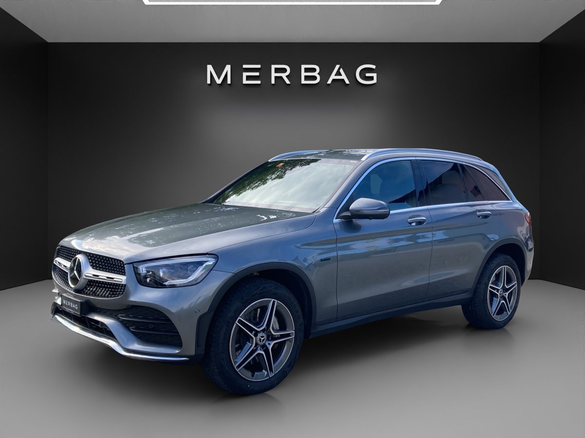 MERCEDES-BENZ GLC 300 e AMG Line 4Matic