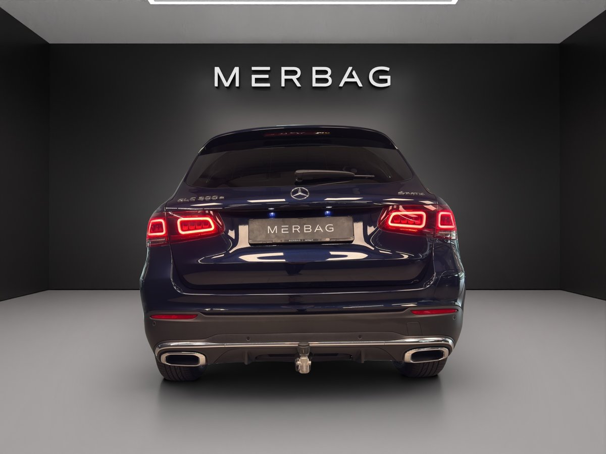 MERCEDES-BENZ GLC 300 e AMG Line 4Matic, Plug-in-Hybrid Petrol/Electric, Second hand / Used, Automatic - 5