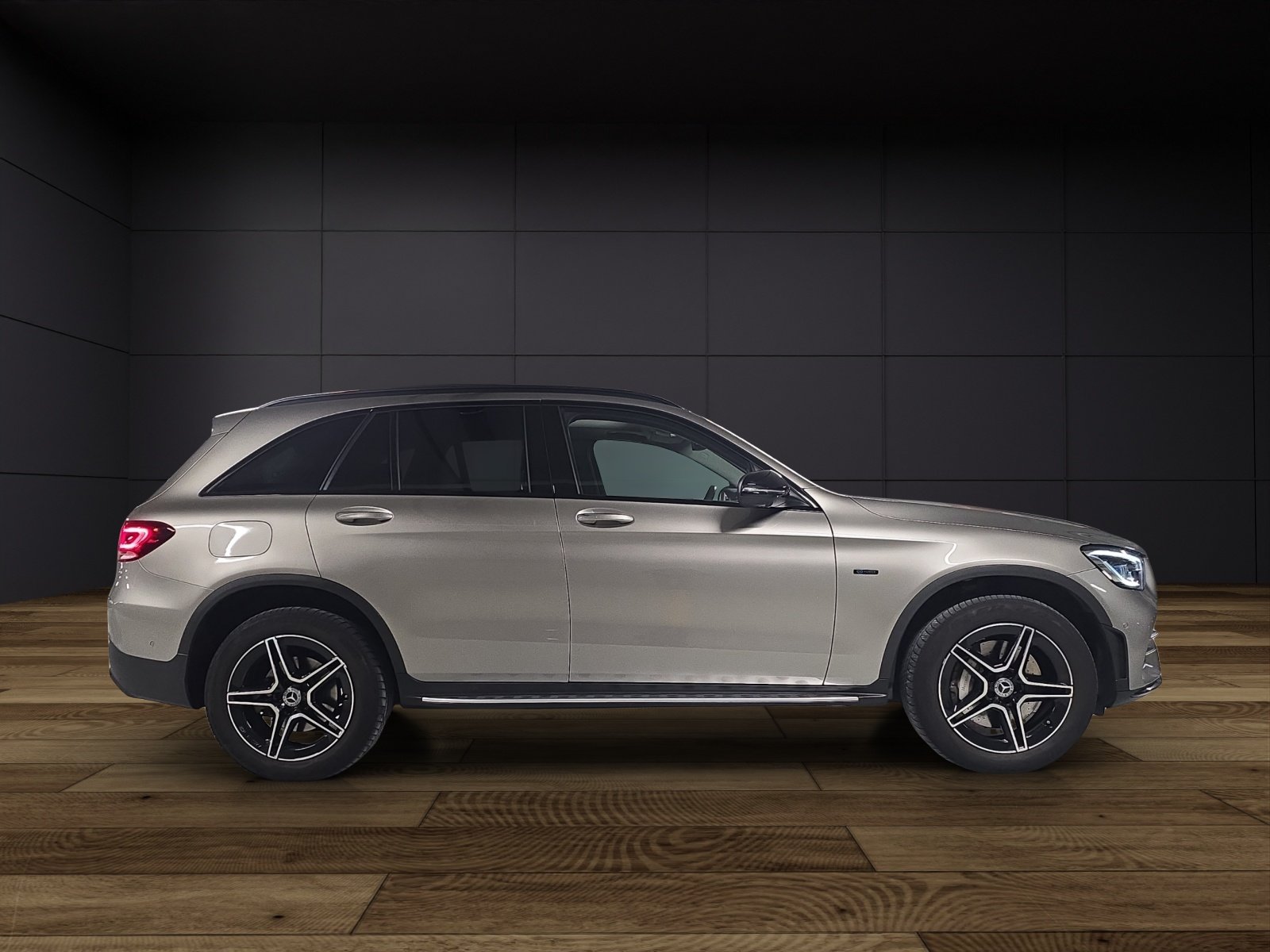 MERCEDES-BENZ GLC 300 e AMG Line 4Matic 9G-Tronic CH-Fahrzeug, Plug-in-Hybrid Benzina/Elettrica, Occasioni / Usate, Automatico - 5