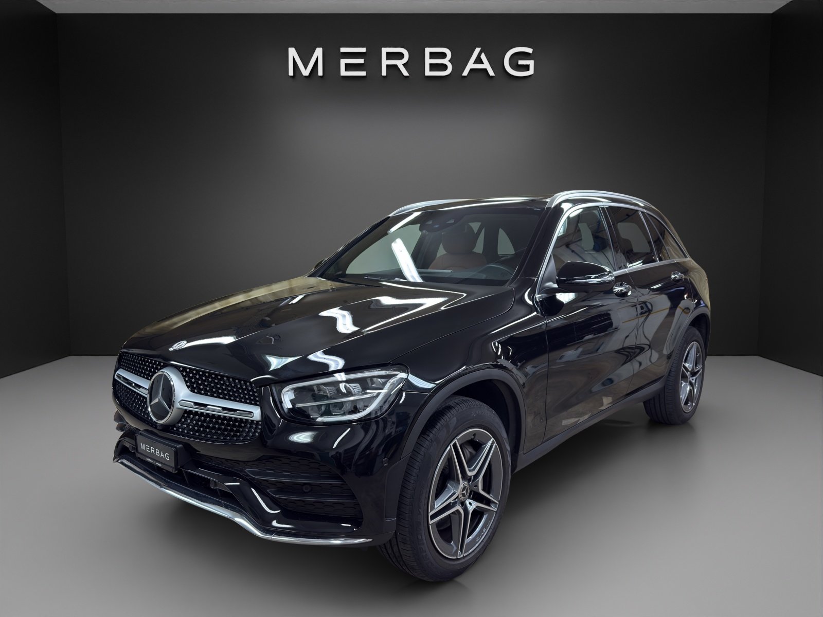 MERCEDES-BENZ GLC 300 e AMG Line 4Matic