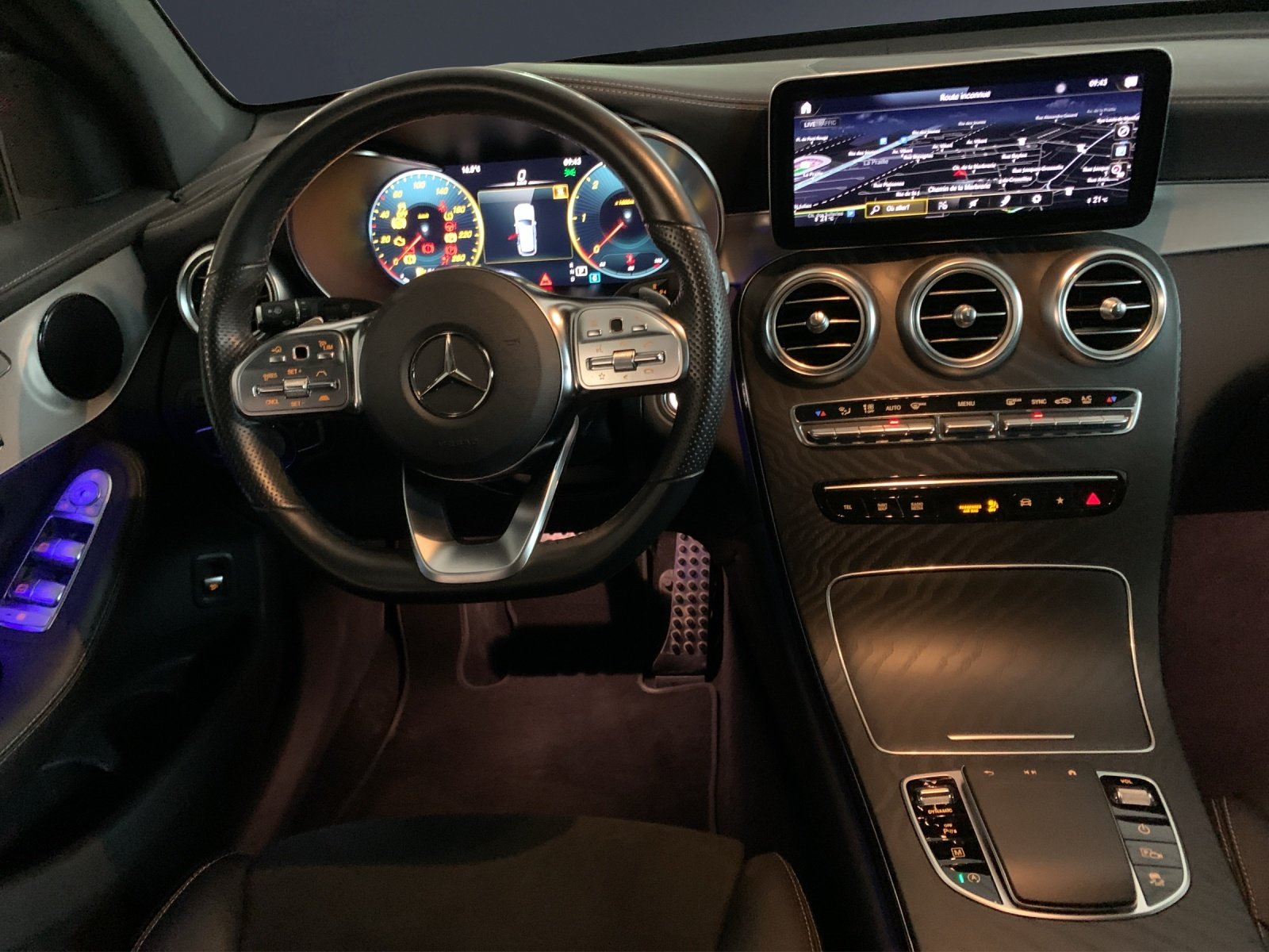MERCEDES-BENZ GLC 300 d AMG Line 4Matic, Diesel, Occasion / Gebraucht, Automatik - 7