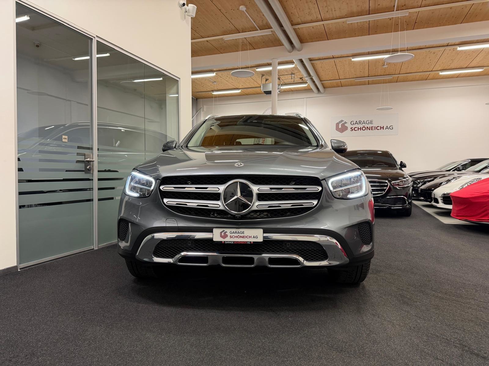 MERCEDES-BENZ GLC 300 e 4m, Hybride Rechargeable Essence/Électricité, Occasion / Utilisé, Automatique - 2