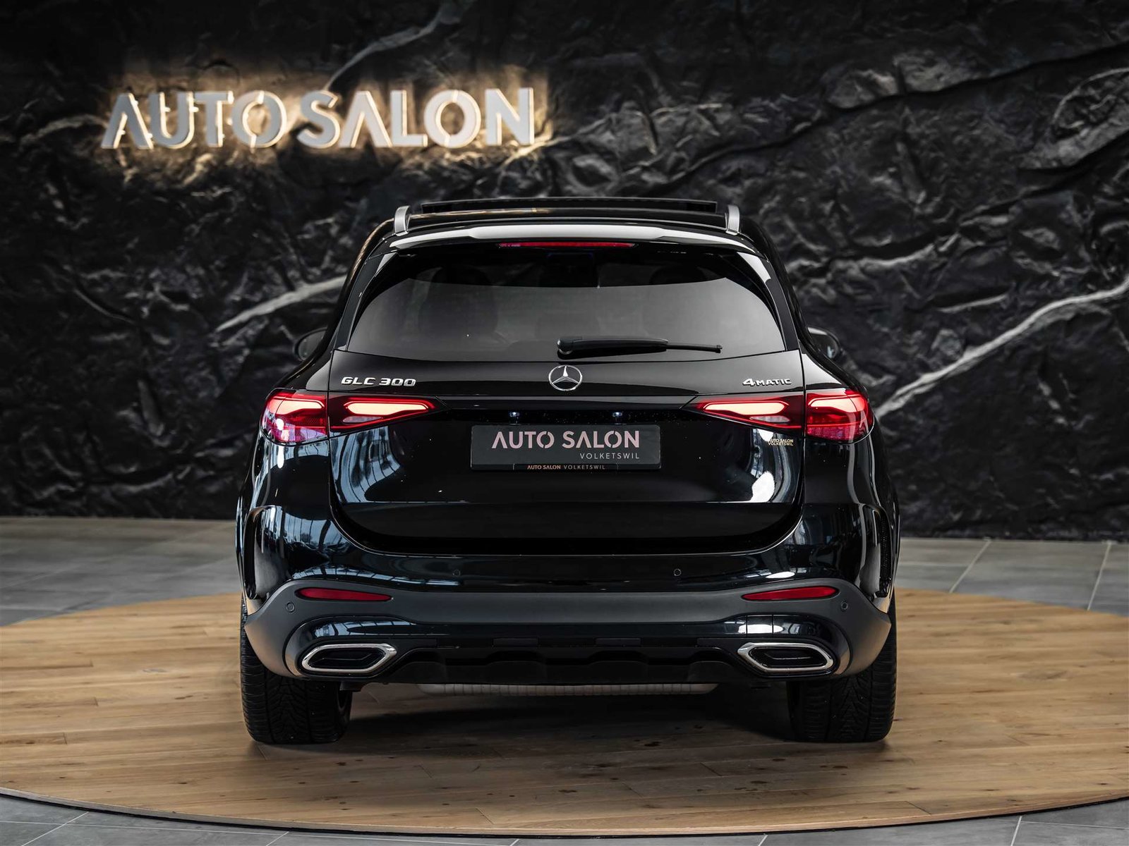 MERCEDES-BENZ GLC 300 4Matic AMG Line 9G-Tronic *Facelift*We, Petrol, Second hand / Used, Automatic - 4