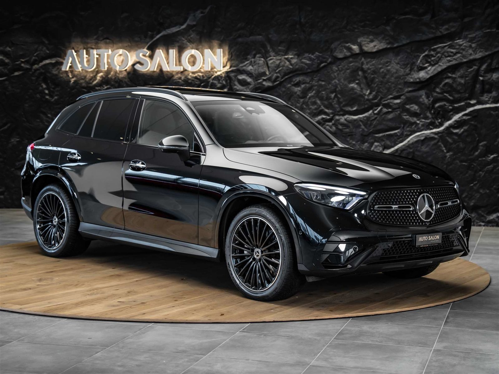 MERCEDES-BENZ GLC 300 4Matic AMG Line 9G-Tronic *Facelift*We, Petrol, Second hand / Used, Automatic - 6
