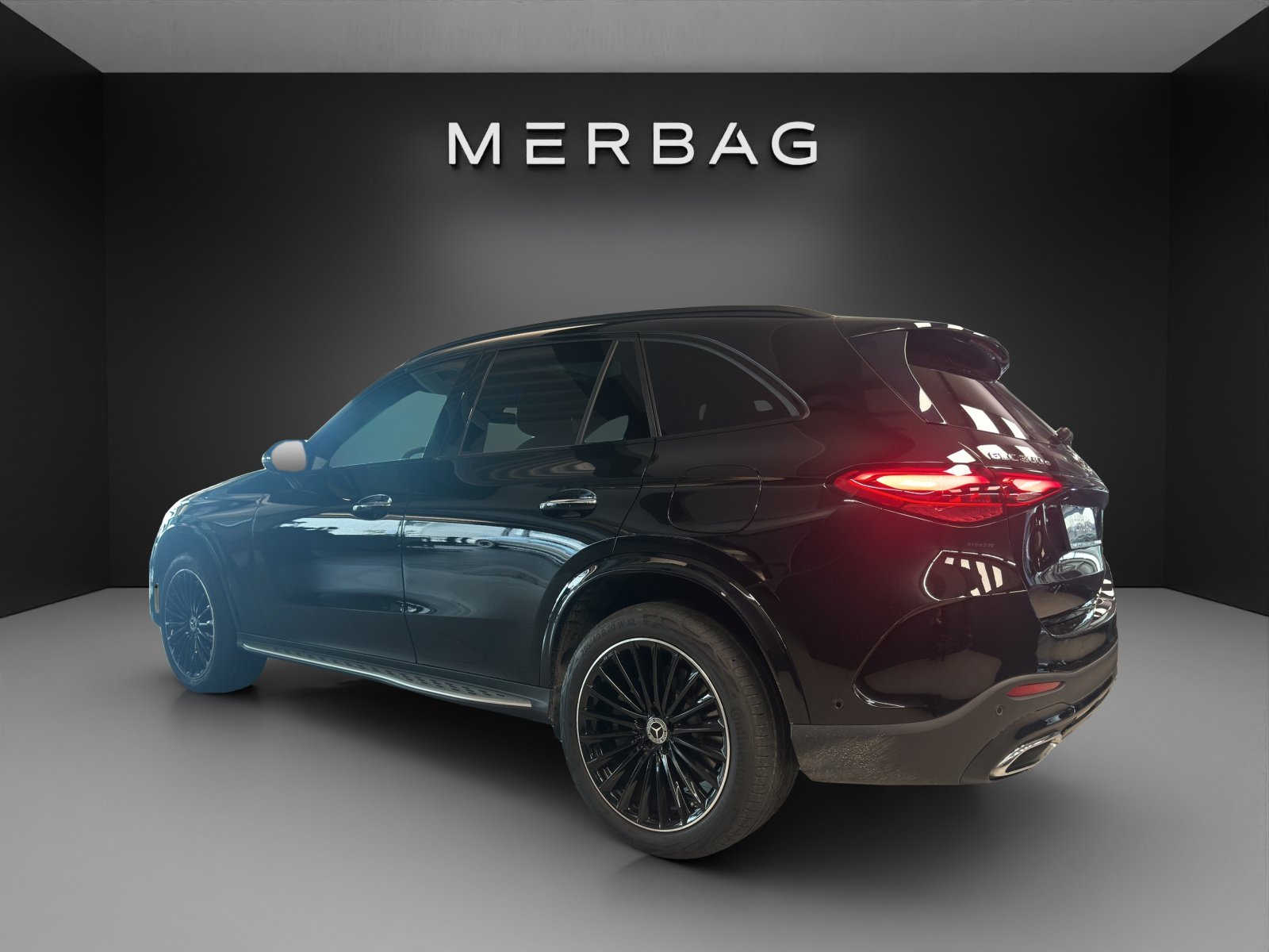 MERCEDES-BENZ GLC 300 e 4M 9G-Tronic, Plug-in-Hybrid Benzin/Elektro, Occasion / Gebraucht, Automatik - 4
