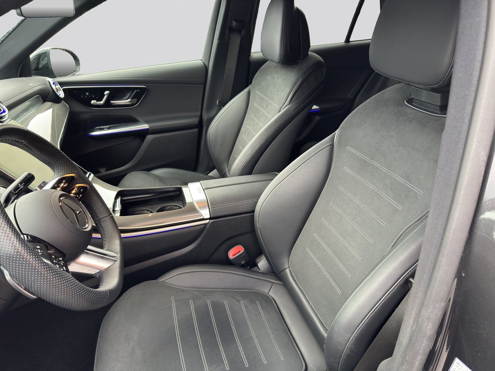 MERCEDES-BENZ GLC 300 d 4Matic 9G-Tronic AMG - Night, Mild-Hybrid Diesel/Electric, Second hand / Used, Automatic - 6
