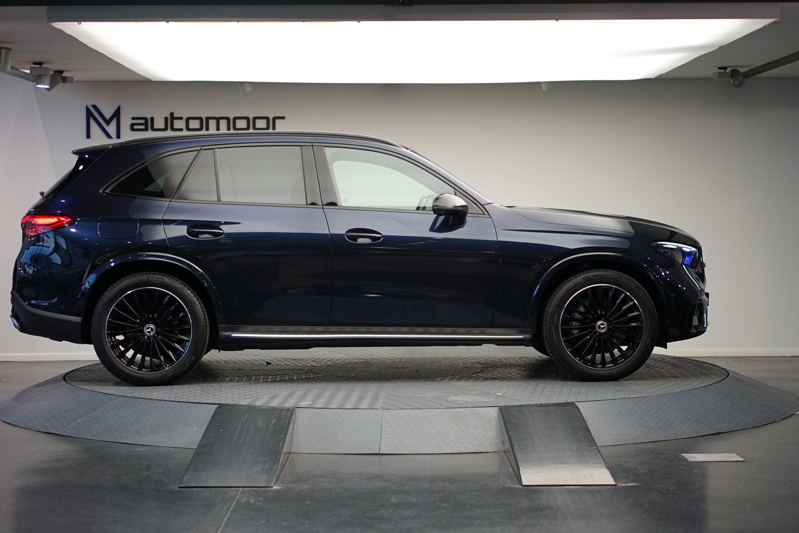 MERCEDES-BENZ GLC 300 4Matic AMG Line 9G-Tronic *CH-Fahrzeug, Hybride Leggero Benzina/Elettrica, Occasioni / Usate, Automatico - 4