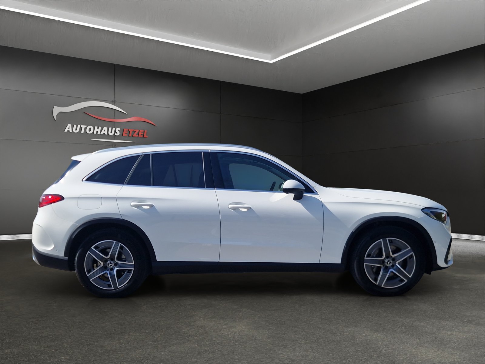 MERCEDES-BENZ GLC 300 4Matic AMG Line 9G-Tronic, Hybride Léger Essence/Électricité, Occasion / Utilisé, Automatique - 4