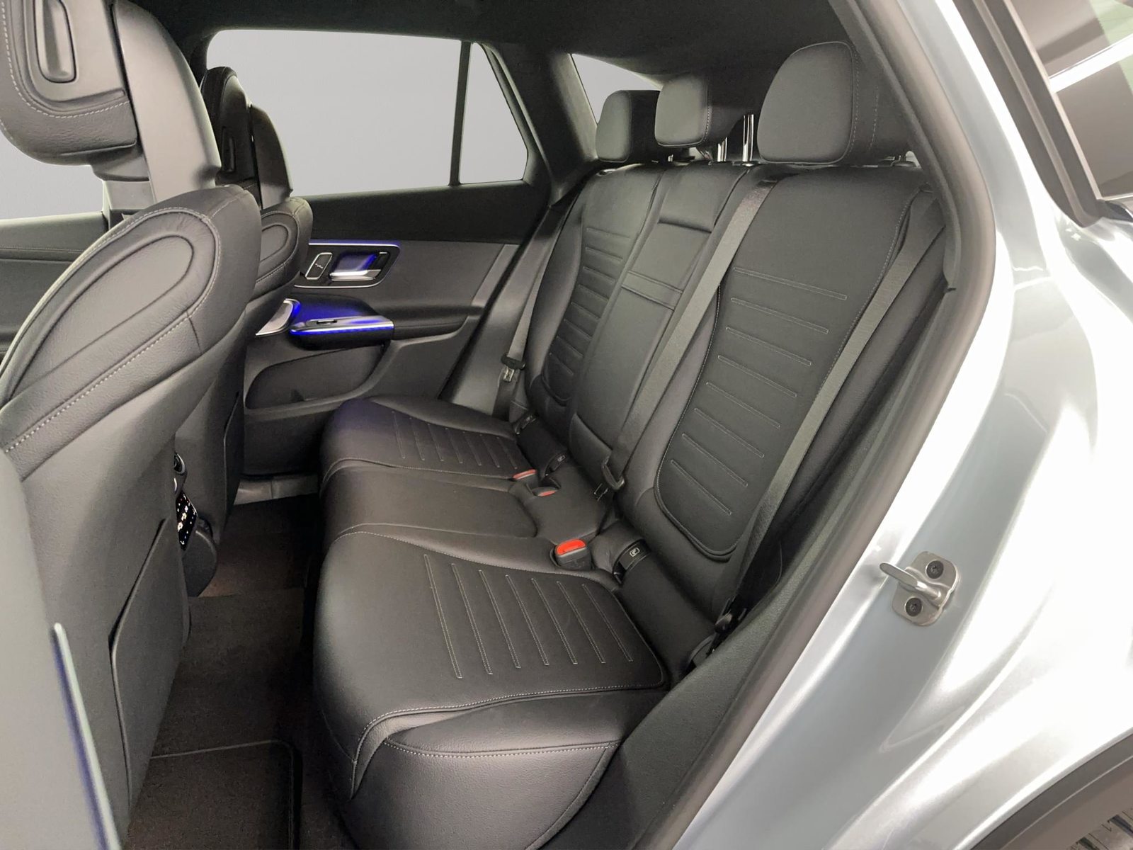 MERCEDES-BENZ GLC 300 AMG Line 4matic, Mild-Hybrid Petrol/Electric, Second hand / Used, Automatic - 7