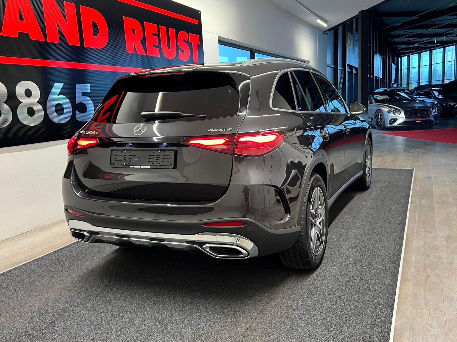 MERCEDES-BENZ GLC 300 d 4Matic 9G-Tronic, Mild-Hybrid Diesel/Elektro, Occasion / Gebraucht, Automatik - 6